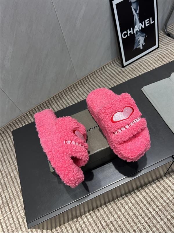 2025112818448569 210